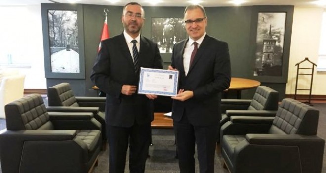 İzmit Müftüsüne Bir Başarı Belgesi Daha