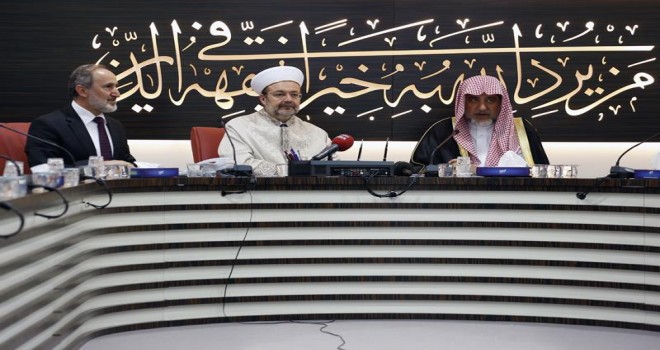 Suudi Bakan Abdülaziz, Din İşleri Yüksek Kurulunu ziyaret etti…