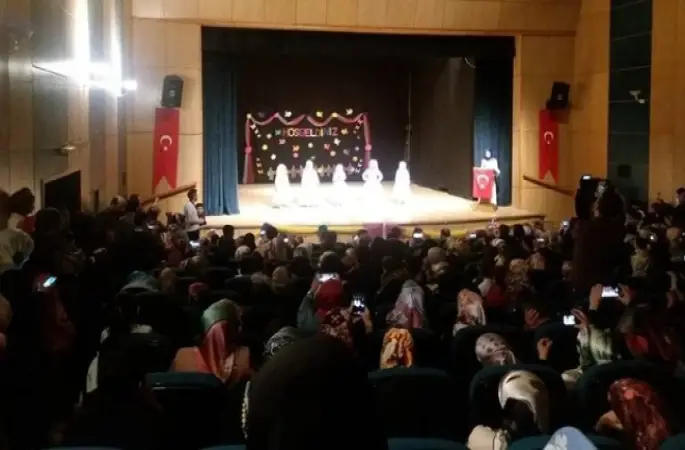 Tatvan’da minik öğrenciler için mezuniyet programı