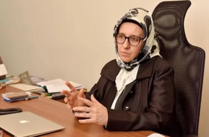 Cep Telefonlu Cami Performansı...