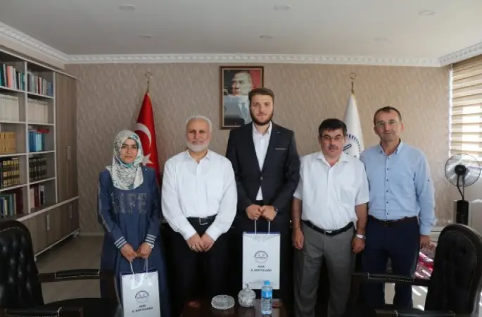 Ağrı Müftülüğü'nden Dereceye Girenlere Ödül