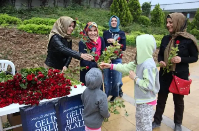 Mersinde Kutlu Doğum Çoşkusu