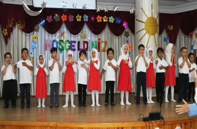 Okul Öncesi Kur'an Kursu Öğrencilerinden Yıl Sonu Gösterisi