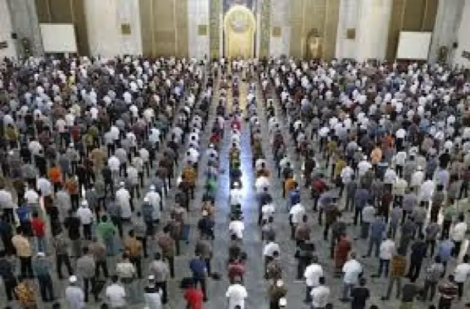 SOSYAL MESAFE HAKKINDA HADİS