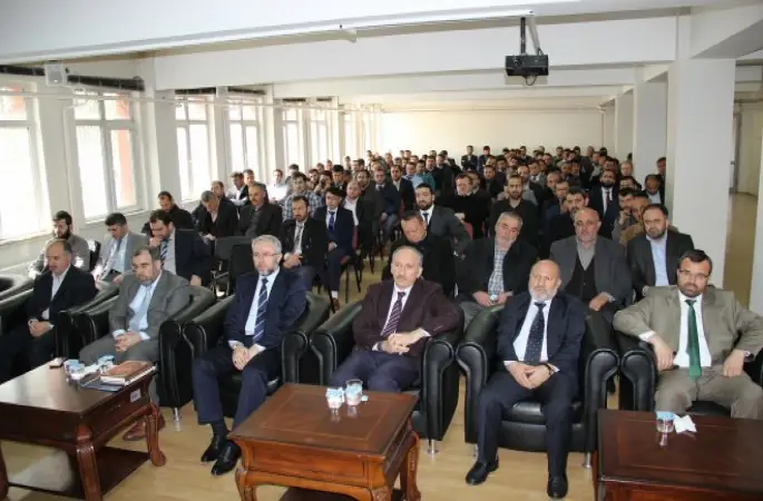 Kayseri'de M. Akif Ersoy’un Tefsir Anlayışı Konferansı