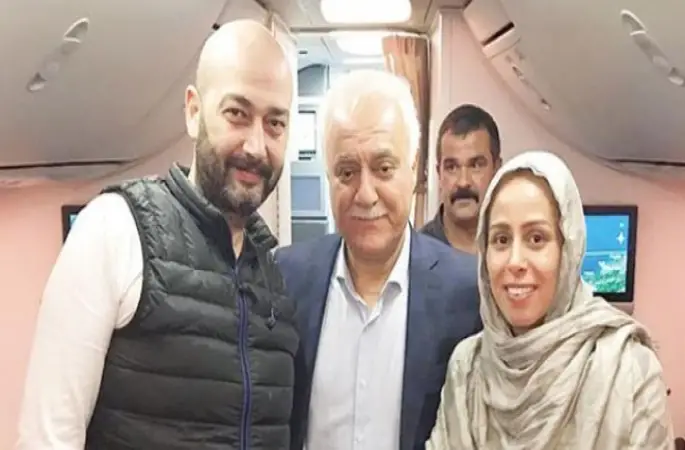 Nihat Hatipoğlu,12 bin fitte Niran Ünsal'ın nikâhını kıydı