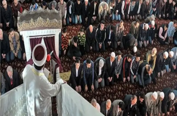 Cuma hutbesinde faiz mesajı