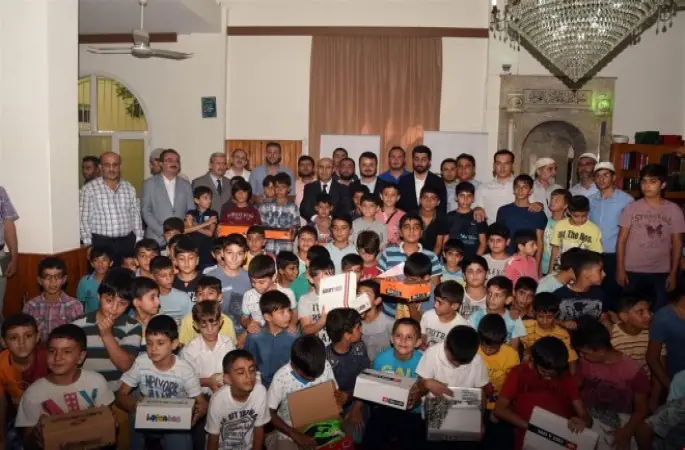 Adana'da Yaz Kuran Kursları Kapanış Töreni Gerçekleştirildi