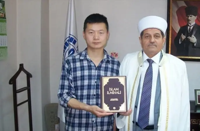 Çinli Mühendis Müslüman oldu