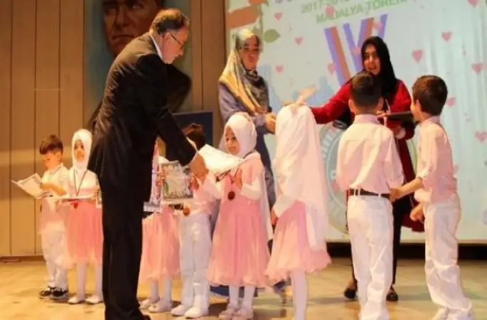 Minik öğrenciler madalya aldı