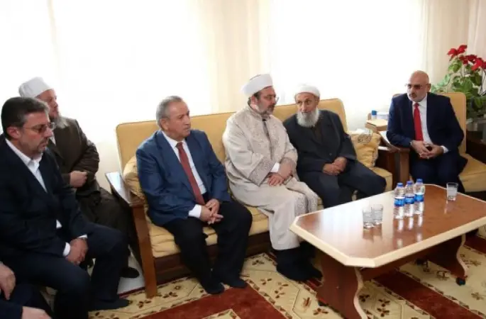 Görmez, şehit kaymakam Muhammet Fatih Safitürk'ün babaevini ziyaret etti...