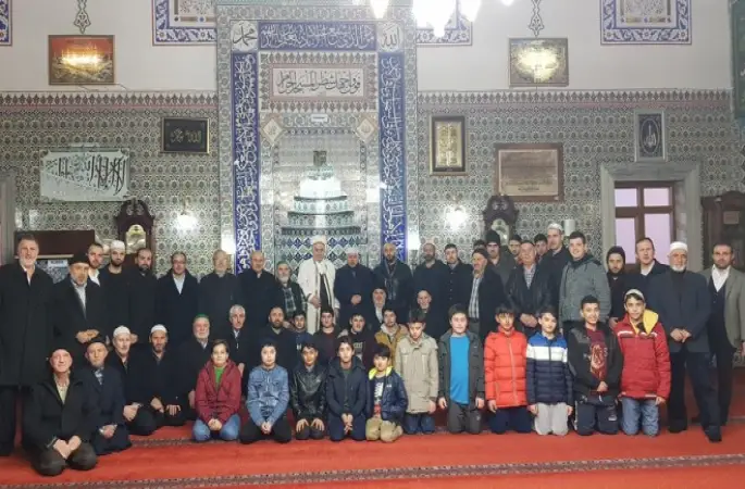 Sultan Murat Merkez Camii Sabah Namazı Gençlik Meclisi Buluşması