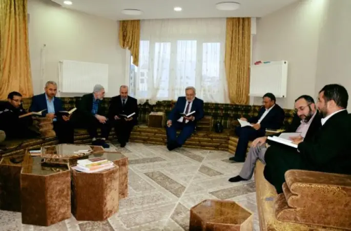 Müftülük Personeli Kitap Okuyor