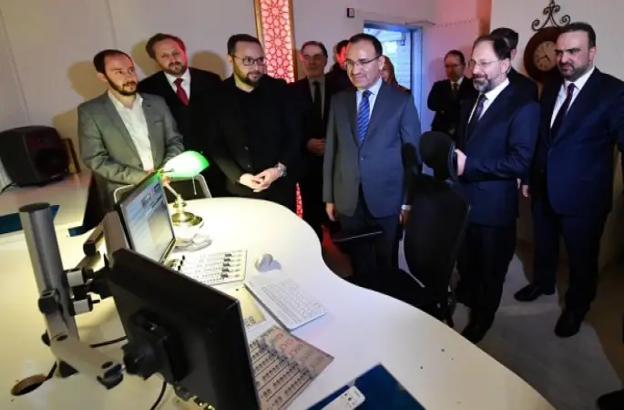 Bozdağ, Diyanet Tv ve Diyanet Radyo'yu ziyaret etti