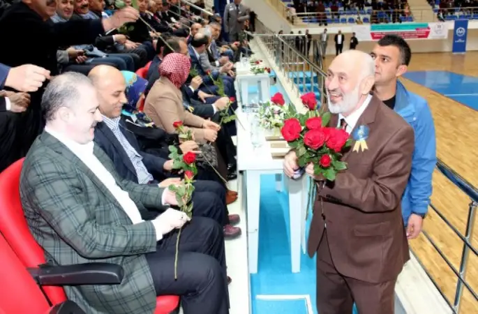 Van'da Kutlu Doğum Coşkusu