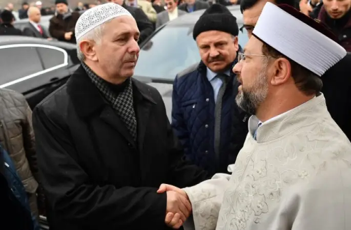 Erbaş, Müftü Sönmezoğlu'nun annesinin cenaze törenine katıldı