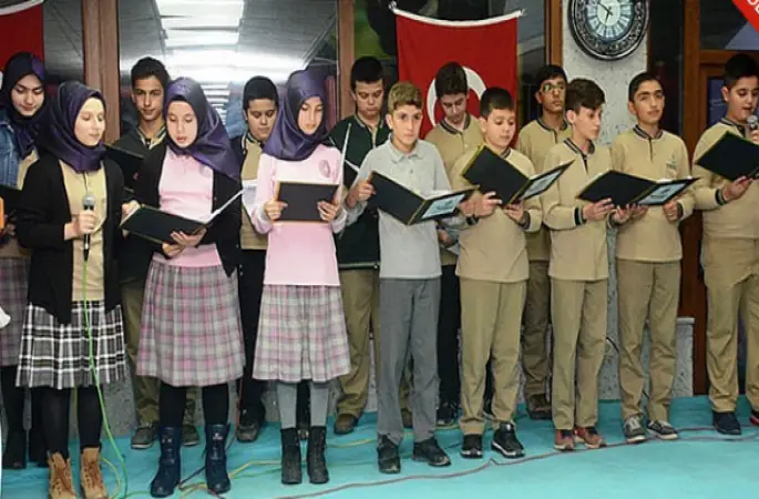 İmam Hatip Öğrencilerinden Kandil Programı