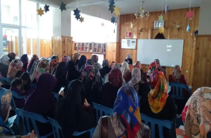 Vanlı Gençlere Evli̇li̇k Öncesi̇ ve Evli̇li̇k semi̇ner