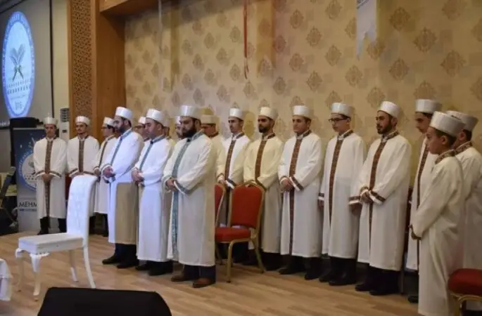 Karapınar'da Yılbaşı Gecesi Hafızların Nur'u ile boyandı!