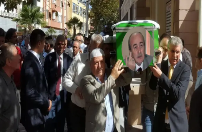 Müftü Necdet Çetin Pamukova’da toprağa verildi