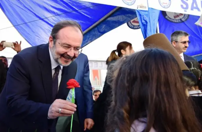 Diyanet İşleri Eski Başkanı Mehmet Görmez, ismini taşıyan okulu açtı