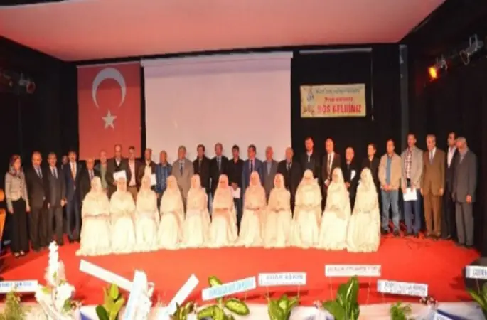 Hafız Kızlar Taç Giydi