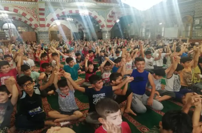 Bakırköy'de Kur'an Kursu Öğrencileri Hediyelerle Sevindirildi