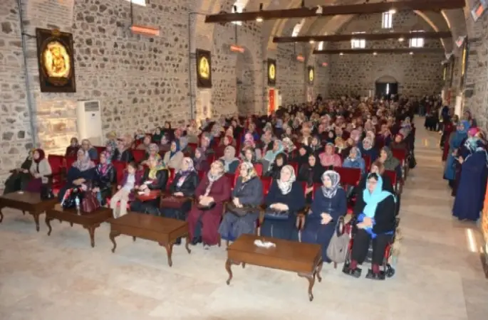 Müftülükten Bilgi ve Değer Bağlamında Kadın Paneli
