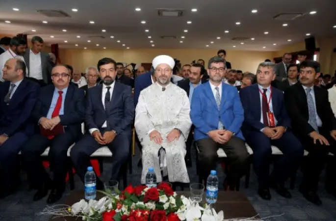 Erbaş, 14. İmam Hatipliler Kurultayı'na Katıldı