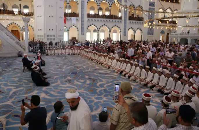 12. Dönem Hafızlık Öğrencilerin İcazetleri Çamlıca Camiinde Yapıldı