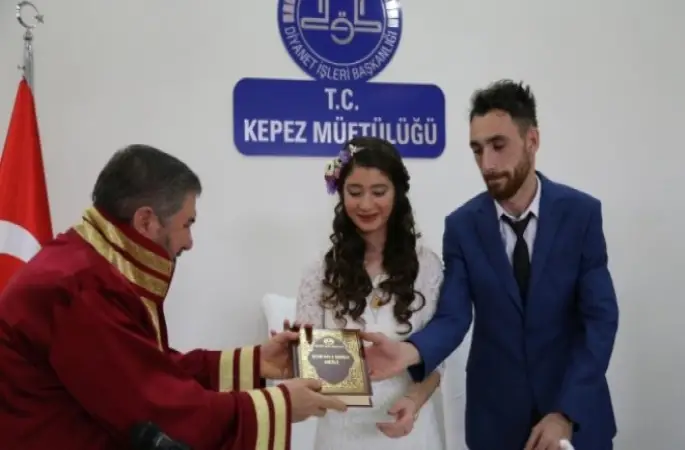 Antalya'da Müftülükler 28 Nikah Kıydı