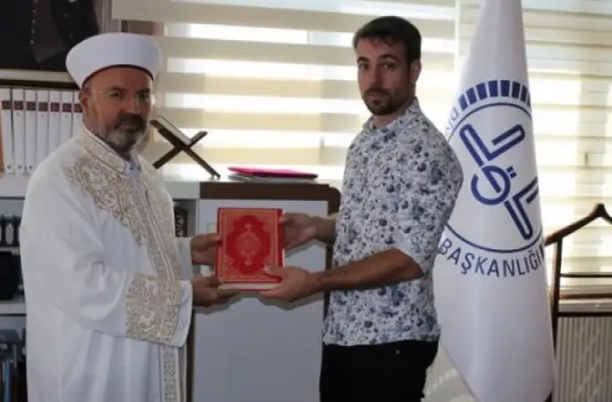 Fransız genç Müslüman oldu! Peygamber ismi aldı