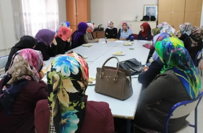 Siirt'teki vekil ve fahri hocalardan 'kadro' çağrısı