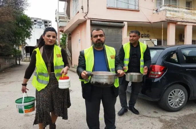 Adana’da 'Askıda Yemek' ile Ramazan ayında ihtiyaç sahipleri gülüyor
