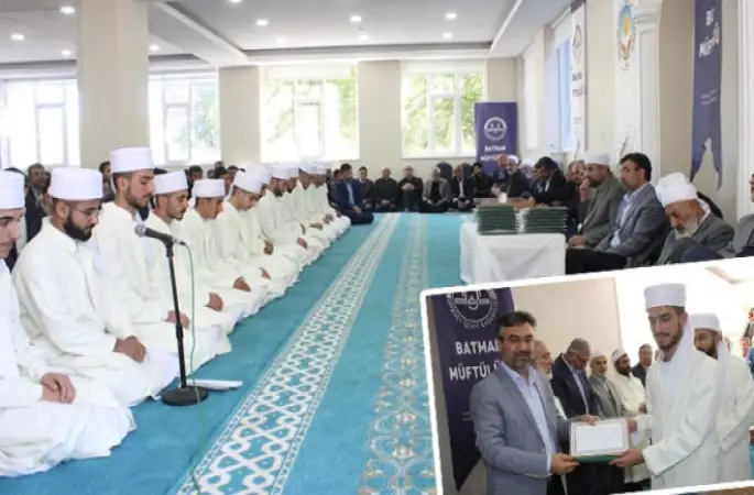 15 talebeye İcazetleri Verildi