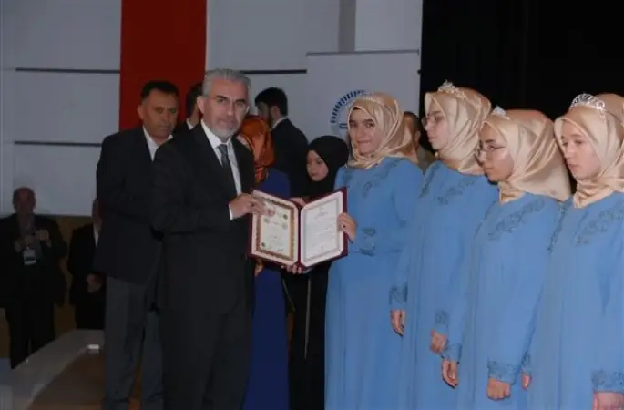 Yenimahalle’de 75 Öğrenci için Hafızlık İcazet Merasimi