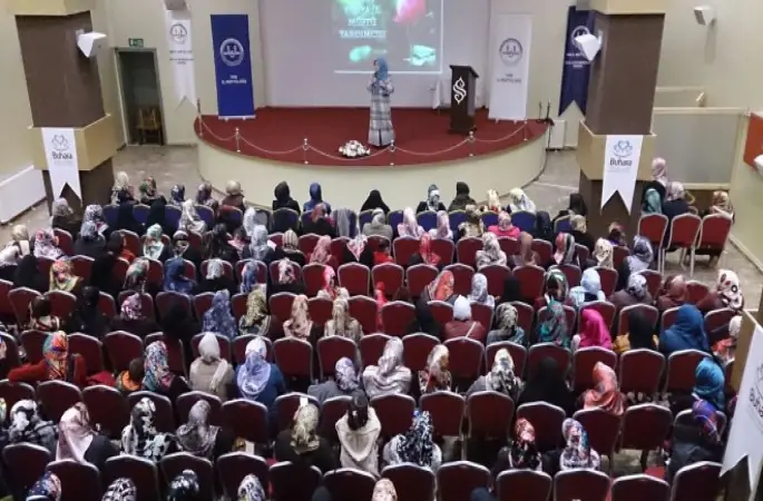 Van İl Müftülüğünden Kadınlara Konferans.