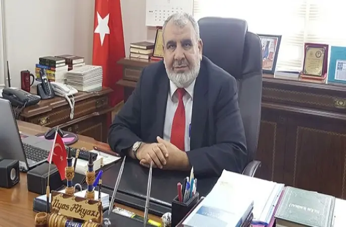 Havza Müftüsü İlyas Akyaz trafik kazasında hayatını kaybetti.