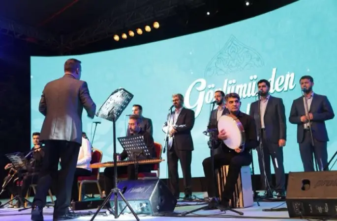 Esenler'de Din Görevlilerinden İlahi Korosu