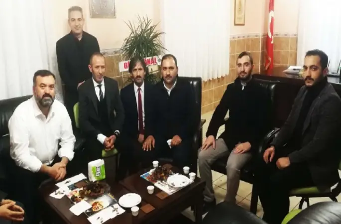 Müftü Çınar’dan Ziyaretçilere Zemzem ve Hurma İkramı