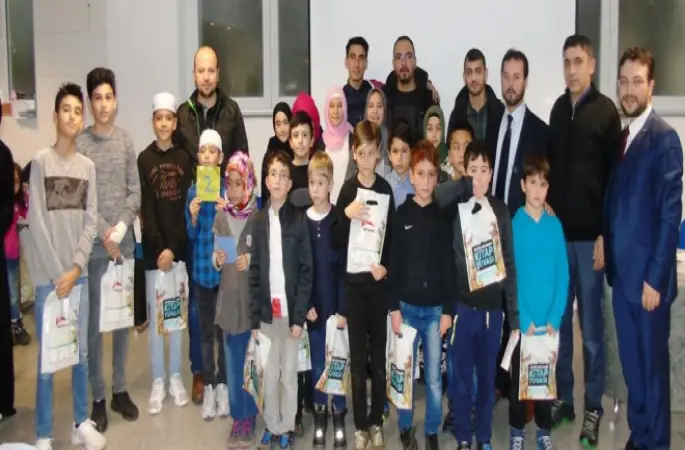 Laichingen' Mevlana Cami'nde 40 Hadis Ezberleme Yarışması