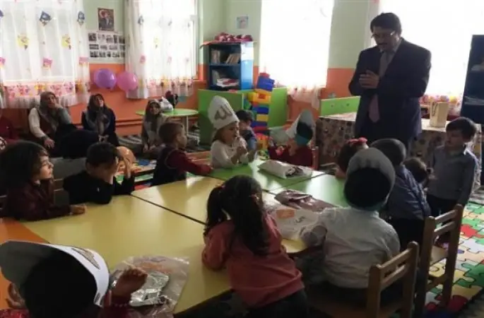 Hüyük’te Miniklerin 'Taç' Heyecanı