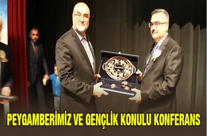 Rize'de Peygamberimiz ve Gençlik Konulu Konferansa Gençlerden Yoğun İlgi