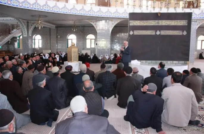 Hacı adaylarına Kâbe maketli eğitim semineri verildi