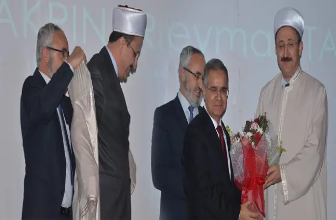 Yeni Müftü Lütfi Ketenci,Cübbesini Giydi