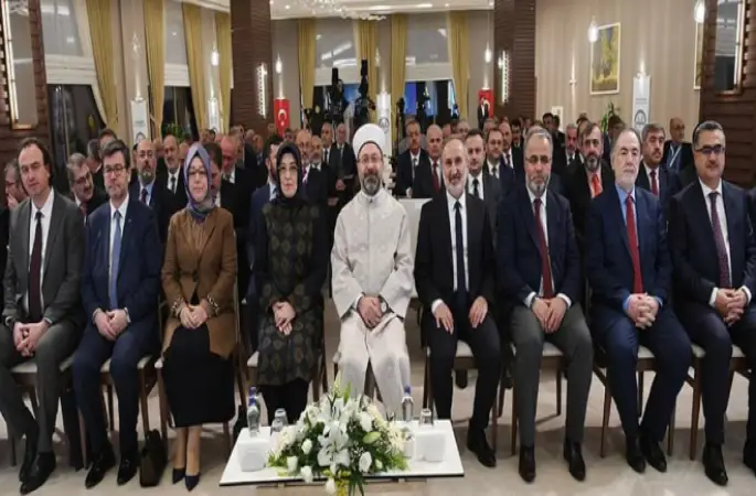 Erbaş,İnsan maalesef yeryüzünün ve eşyanın esiri olmuştur