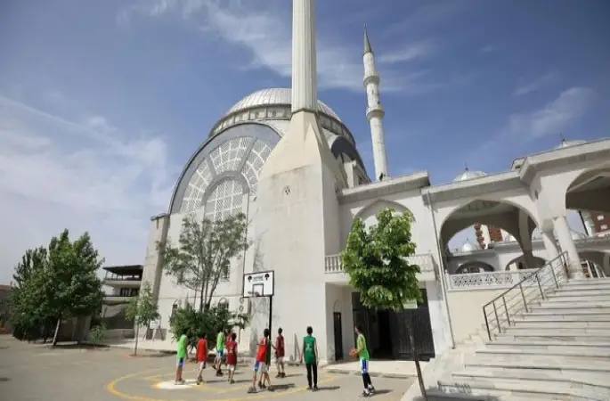 Şehitkamil'de ​Camilere spor alanları kazandırılıyor