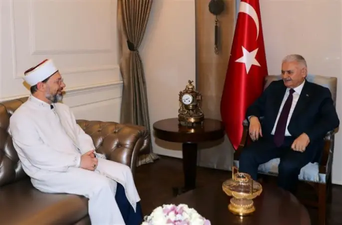 Başbakan Yıldırım, Diyanet İşleri Başkanı Erbaş'ı kabul etti