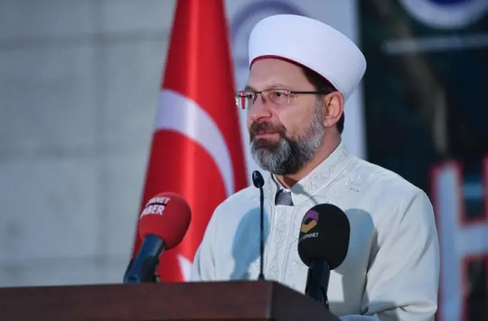 Diyanet İşleri Başkanı Erbaş'tan ailelere cami çağrısı