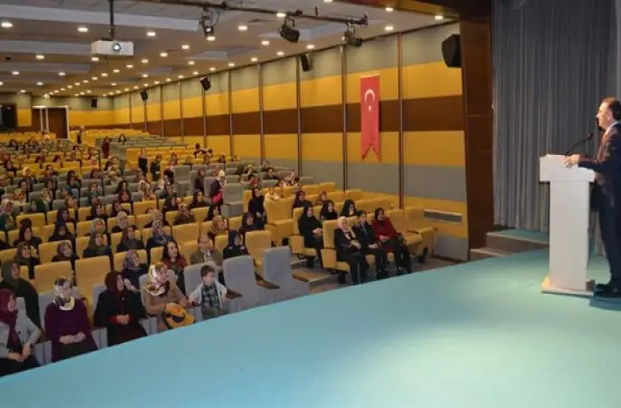 Adalet ve Hakkaniyet Bağlamında Kadın Konulu Konferans